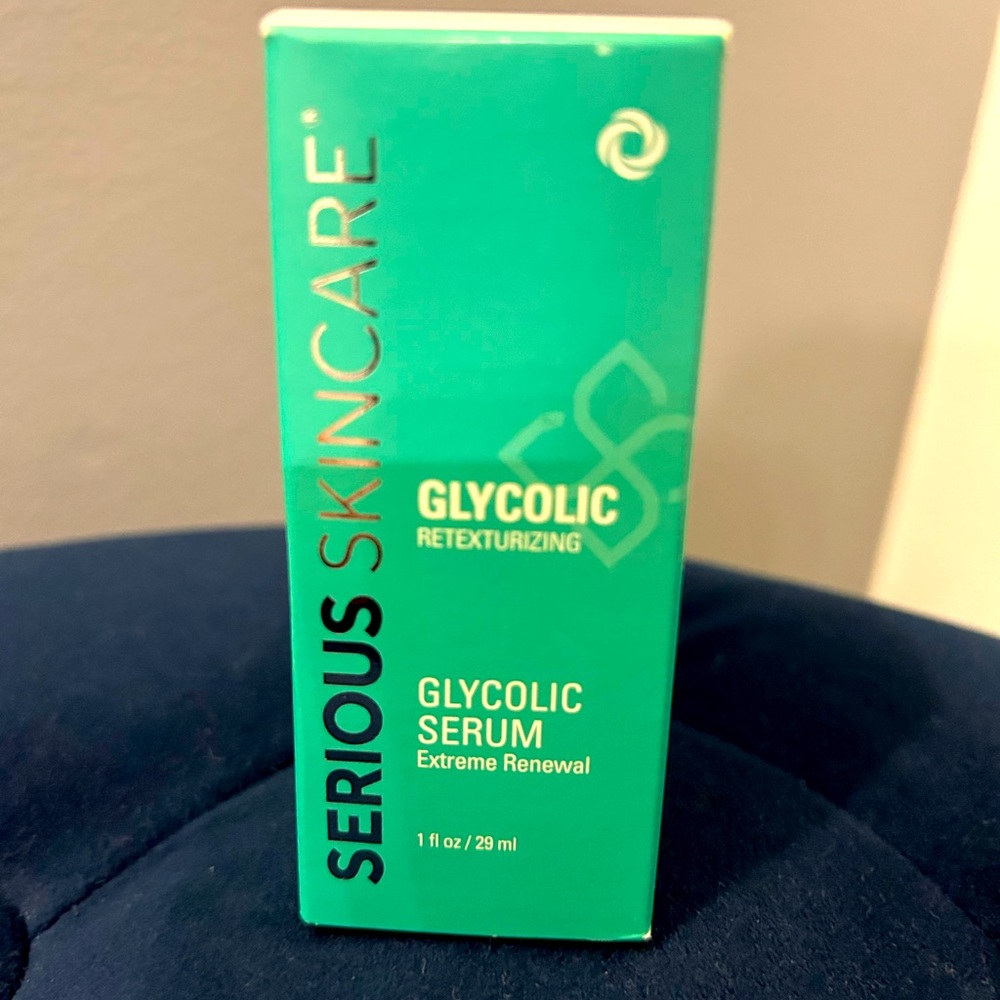Serious Skincare Glycolic Serum. Texturizing, extreme renewal.